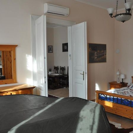 Matyas House In The City Center Budapeste Exterior foto